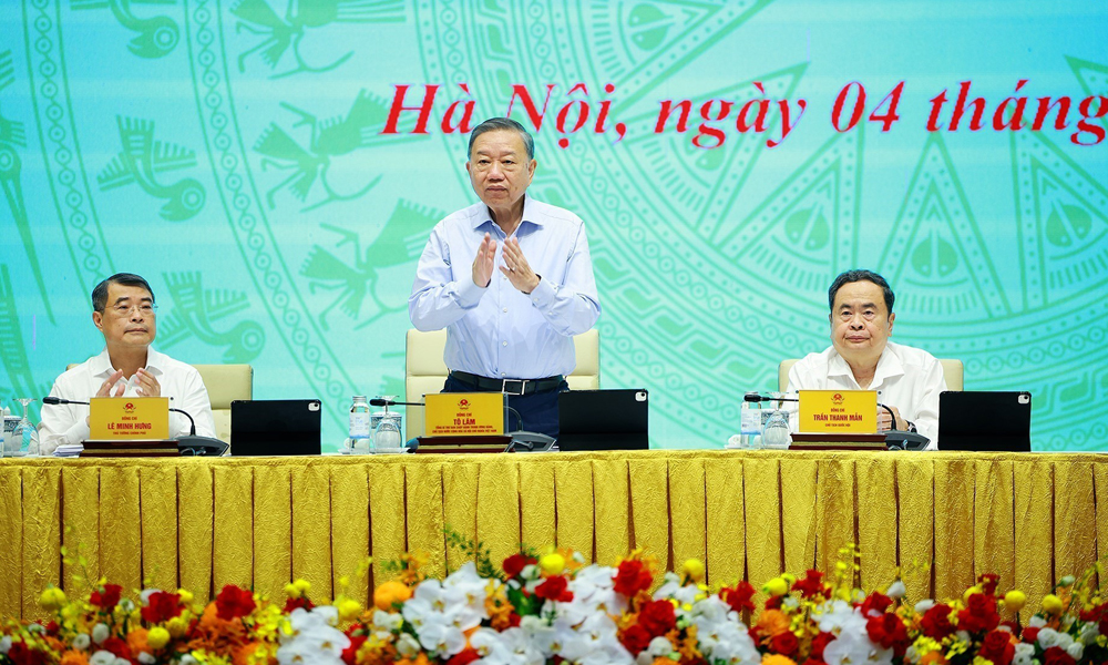 
Tổng Bí thư, Chủ tịch nước Tô Lâm dự và chỉ đạo hội nghị. Ảnh: TTXVN.